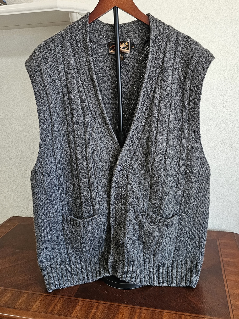 Eddie Bauer Vintage 1989 Gray Cable Knit Wool Sweater Vest L-XL